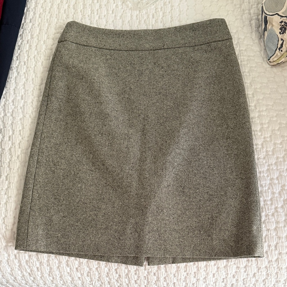 Classic Wool Women's Skirt